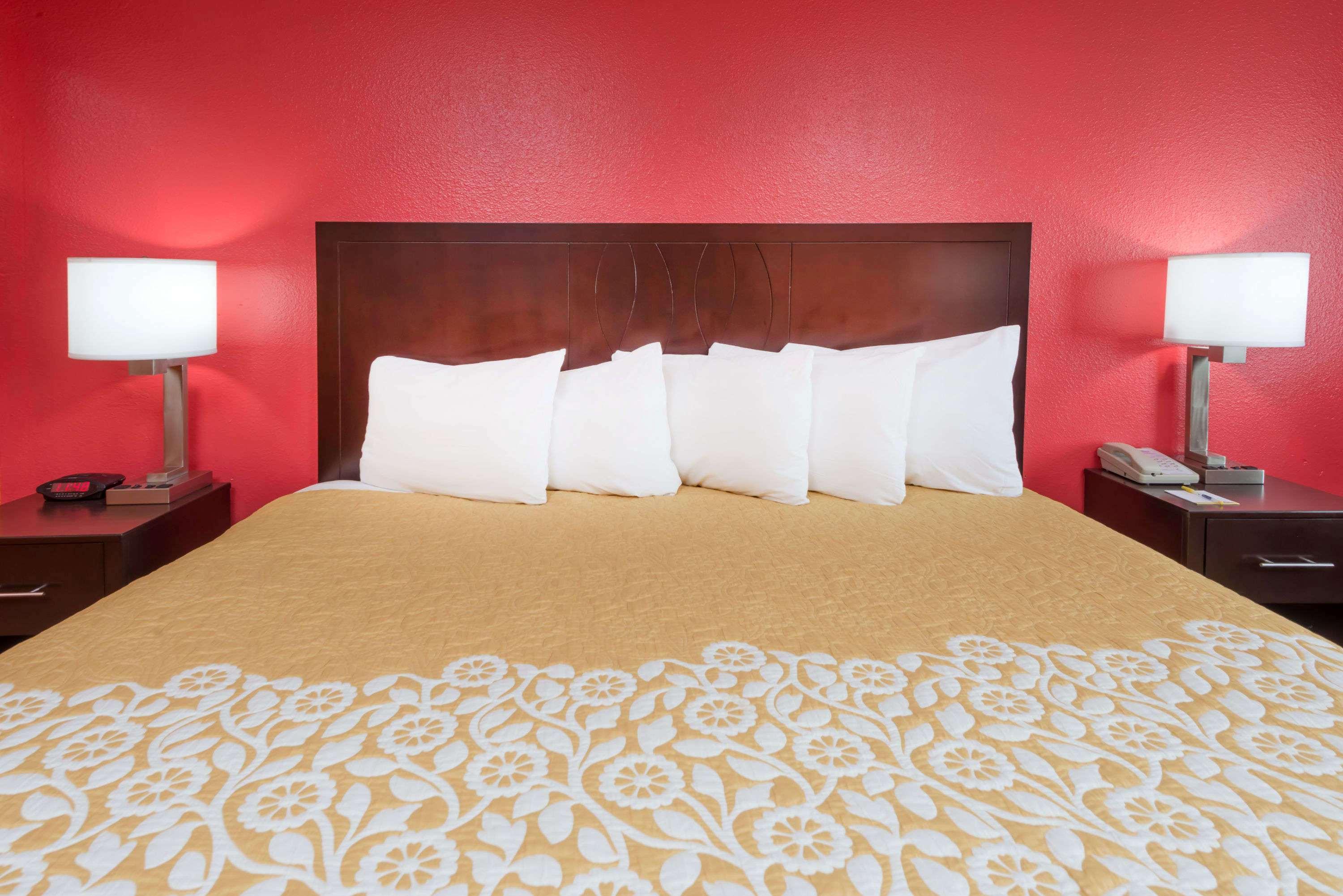 Days Inn By Wyndham Mexico מראה חיצוני תמונה